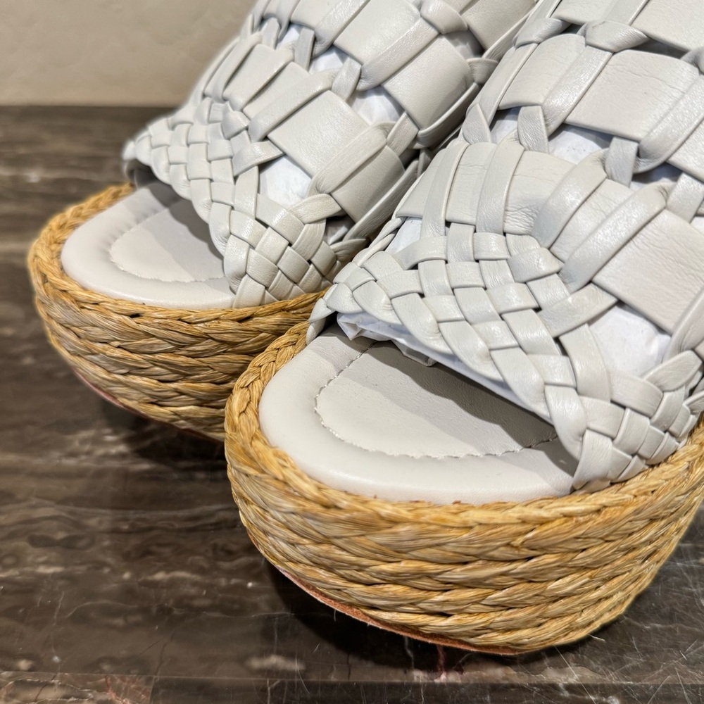 NEW Paloma Barcelo Prue Heeled Leather and Raffia Platform Sandals - Picture 2 of 14
